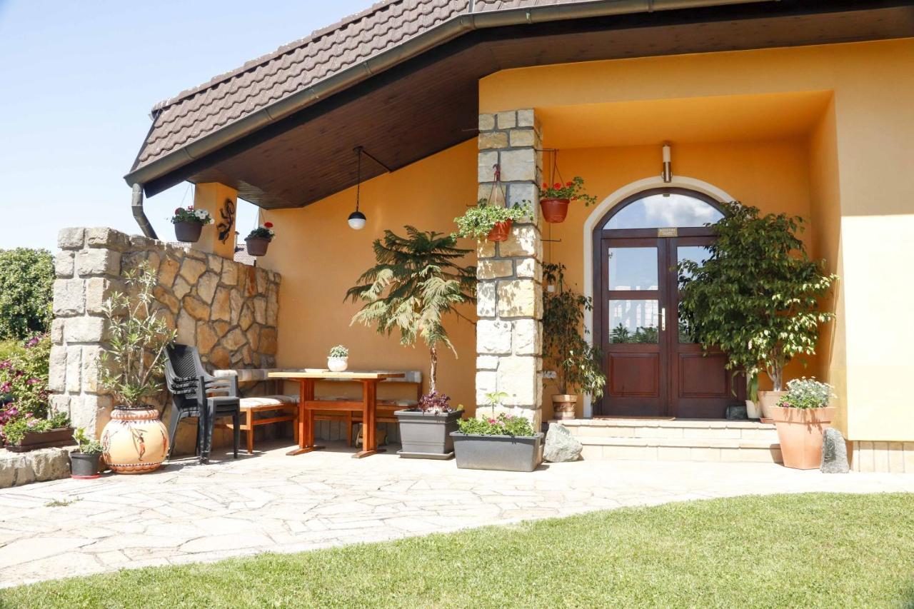 apartmán u Vágnera Dvůr Králové nad Labem Exterior foto