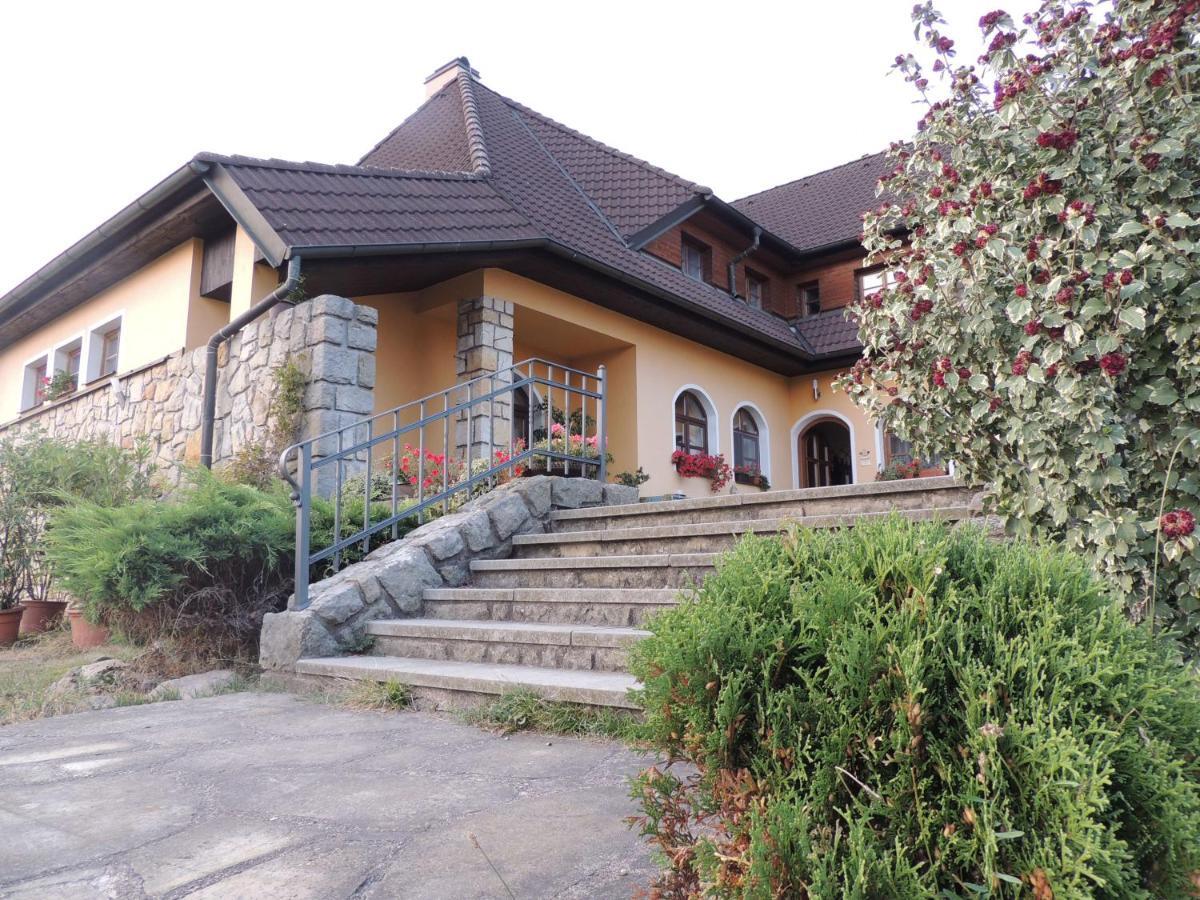 apartmán u Vágnera Dvůr Králové nad Labem Exterior foto